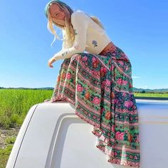 Cassidie Boho Floral Prints Maxi Skirt Maxi Skirt Styling, Maxi Skirt Summer, Maxi Skirt Fall, Hippie Rock, Skirt Styling, Green Woman, Maxi Skirts Summer, Comfortable Skirts, Hippie Skirts