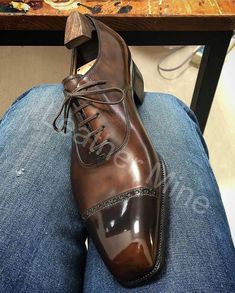 Gents Shoes, Leather Formal Shoes, Bespoke Shoes, Brown Oxfords, Men's Dress Shoes, Handmade Leather Shoes, Best Leather, Mens Boots Fashion, Black Leather Loafers