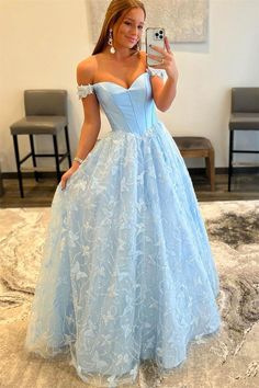 Butterfly Prom Dress, Prom Dresses Off The Shoulder, Formal Prom Dresses Long, Prom Dress Inspo, Senior Prom Dresses, Marine Uniform, Prom Dress Ideas, Stunning Prom Dresses, Prom Inspo