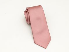 "ROSEGLDMTLC Wedding Tie, Davids Bridal Wedding Tie, Men's Skinny Tie, Wedding Necktie For Men, Groomsmen Ties, On Wedding Day Davids Bridal ROSEGLDMTLC Wedding tie is one of our most favorite groomsmen ties chosen to outfit wedding party. The fine fabric on this necktie gives off the great shine and looks great at any formal or informal gatherings. Even though this rosegldmtlc men's tie is so popular for weddings, it is still an ideal choice for business attire. Great design and texture tie giv Mens Wedding Ties, Groomsmen Ties, Wedding Tie, Pre Tied Bow Tie, Bag Display, Men's Tie, Sharp Dressed Man, Wedding Ties, Davids Bridal