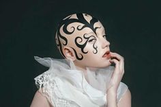 bald cap and tattoos? Bald Tattoo, Japanese Fashion Harajuku, Bald Look, Theatre Makeup, Conceptual Photo, Elves And Fairies