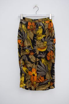 Misto leta vintage silk skirt made in Italy 12uk orange yellow great condition womenswear Retro Pleated Skirt For Summer, Retro Knee-length Summer Skirt, Retro Knee-length Skirt For Summer, Retro Summer Pleated Skirt, Retro Pleated Skirt Bottoms For Summer, Summer Midi-length Pleated Skirt With Pockets, Fitted Pleated Pencil Skirt For Summer, Vintage Lined Pleated Skirt For Summer, Retro Full Pleated Skirt For Summer