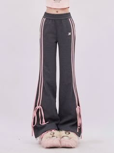 ❤︎Side stripe flared casual pants❤︎ Flare Athletic Pants, Coquette Pants, Korean Leggings, Flare Pants Outfits, Cute Trousers, Wide Leg Flare Pants, Flat Pants, Zip Off Pants, Pretty Pants