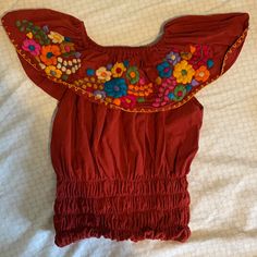 This Shirt Is So Beautiful. Hand Stitched. From Mexico. I Just No Longer Wear It. Looks So Damn Cute With A Highwaisted Skirt Or Jeans. Mexican Style Crop Top, Jeans Mexican, Highwaisted Skirts, I Have No Money, Quince Themes, Mexican Shirt, Mexican Shirts, Style Crop Top, Dress Jeans