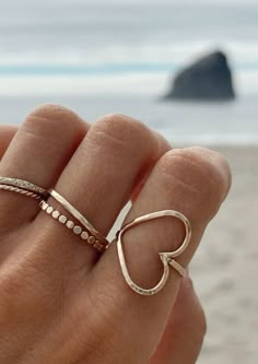 Ring Styles, Pretty Jewellery, Heart Jewelry, 10k Gold, Cute Jewelry, Wire Jewelry, Jewelry Inspiration, Gold Ring, Jewelry Pieces