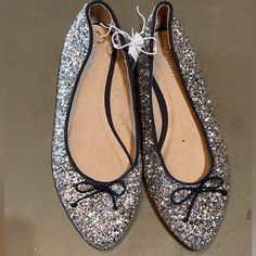 Old Navy Brand Fully Silver Sequined Shoes Size 7 Nwt Fall Party Ballet Flats With Closed Toe, Party Ballet Flats For Fall With Closed Toe, Fall Party Ballet Flats With Almond Toe, Fall Party Flats With Synthetic Material, Casual Party Ballet Flats With Almond Toe, Casual Closed Toe Ballet Flats For Party, Synthetic Closed Toe Ballet Flats For Parties, Party Slip-on Flats For Fall, Closed Toe Flats For Fall Party