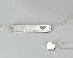 Madre hija plata corazón collar conjunto 2345 Hermanas | Etsy Delicate Silver Heart Jewelry, Delicate Heart Shaped Silver Jewelry, Minimalist Sterling Silver Jewelry With Heart Beads, Silver Minimalist Necklace For Valentine's Day, Minimalist Silver Necklace For Valentine's Day, Dainty Silver Necklace With Heart Beads, Dainty Adjustable Silver Heart Necklace, Delicate Open Heart Silver Jewelry, Delicate Silver Open Heart Jewelry