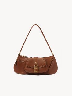 Chloé The 99 Shoulder Bag In Grained Leather | Chloé US Chloe Faye Day Bag Medium, Chloe Daria Bag, The Row Bag, Chloe Logo, Chloe Purses, Utility Bag, Bag Collection, Bag Trends, Basket Bag