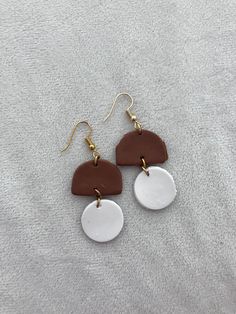 Minimalistic, brown and white circle earrings - polymer clay - sculpey polymer clay - handmade Earthy Handmade White Jewelry, Earthy White Handmade Jewelry, White Earthy Everyday Jewelry, Earthy Everyday White Jewelry, Handmade White Circular Earrings, Handmade Brown Circular Jewelry, Handmade Circular Brown Jewelry, Minimalist Round Polymer Clay Earrings, White Handmade Circular Earrings