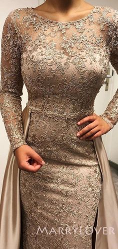 Gold Dresses Long, Quinceanera Dresses Gold, Long Sleeve Evening Gowns, Wedding Dress Champagne, Mother Of The Bride Dresses Long, Mother Of The Bride Gown, Braut Make-up, Long Sleeve Dress Formal, Mob Dresses