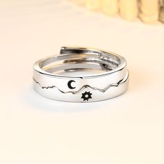 264833605782470656 Matching Rings For Couples, Sun And Moon Couple, Moon Couple, Sun And Moon Design, Matching Promise Rings, Matching Couple Rings, Rings Matching, Rings For Couples, Matching Couple