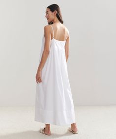 Cove Dress White Easily thrown on for an instantly put-together look, this 100% cotton dress is the definition of seasonal ease. With a relaxed fit and perfectly placed pockets, wear it to brunch or the beach for an element of casual flair in your everyday. | Jenni Kayne Women's Cove Dress Size Large Jenni Kayne, Ankle Length Dress, Casual Everyday, Large Size Dresses, Dress White, Cotton Dress, Cotton Dresses, Everyday Look, Ankle Length