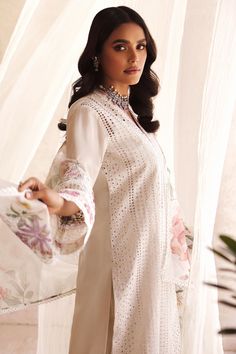 Motifz 3744-Emilia Amal Lawn Collection – Sara Clothes Off White Floral Print Wedding Sets, Elegant White Unstitched Suit With Digital Print, Festive Off White Floral Print Sets, Festive Off-white Floral Print Sets, Festive Off White Sets With Floral Print, Elegant Fitted Lawn Suit With Printed Motifs, Formal White Sets With Printed Motifs, Elegant Off White Floral Embroidered Set, White Wedding Dress With Digital Print