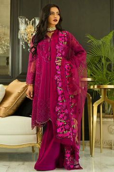 Mina Hasan, Republic Womenswear, Salwar Kameez Online Shopping, Designer Punjabi Suits, Pakistani Designer Suits, Unstitched Dress Material, Lawn Dress, Pakistani Salwar Kameez, Chiffon Collection