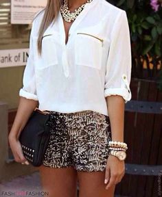 Shorts and blouse perfect spring Sparkle Shorts, Denim Shorts Outfit, Looks Party, Sequin Shorts, Elie Saab, Street Styles, Look Fashion, White Shirt