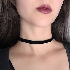 Black Choker For Concert, Emo Necklace, Simple Black Choker, Choker 90s, Black Ribbon Choker, 90s Necklace, Jewelry Alternative, 90s Choker, Black Velvet Choker Necklace