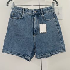 Zara Denim Shorts Zara Straight Leg Denim Bottoms, Zara Light Wash Straight Leg Bottoms, Zara Straight Leg Light Wash Bottoms, Blue Spring Jeans In Short Length, Zara High Waist Jean Shorts For Summer, Blue Short Jeans For Spring, High Rise Denim Blue Bottoms For Day Out, Denim Blue High Rise Bottoms For Day Out, Spring Day Out Straight Leg Jean Shorts