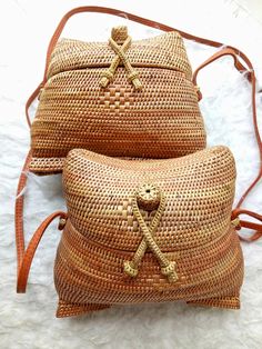 Rattan beach bags – Boho Living Room Metallic Cowhide Rug, Cowhide Cushions, Rattan Bags, White Cowhide Rug, Brindle Cowhide, Cowhide Bag, Cowhide Rugs, Leather Duffle Bag, Rattan Bag