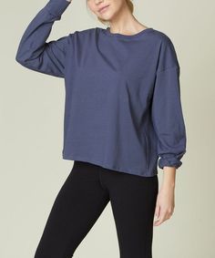 FIND OUT HOW COMFY AND FLEXY YOU CAN GO WITH THIS!OVERSIZED LONG SLEEVEREGULAR COTTON JERSEYMADE IN USASIZE S M LLENGTH 21.5" 22" 22.5" WIDTH 23" 24" 25"SLEEVE 20" 20.5" 21" Made In: MADE IN USAFabric Contents: 100% Cotton Sweater And Jeans, Two Piece Set Pants, Two Piece Swimwear, Chunky Knit Sweater, Oversized Long Sleeve, Favorite Sweater, Cool Look, Short Sleeved Sweaters, Basic Tops