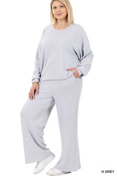 So Soft and Comfortable! 100% Cotton Raglan Sleeve Top and Lounge Pant Set. Raw Edge Hem Top and Pants Drawstring Elastic Waist Pant with Pockets. Great for just doing NOTHING! 😊 Stay Sexy! ** TOP TOTAL BODY LENGTH: 23.5", BUST: 56" approx.- MEASURED FROM 1X ** PANTSTOTAL WAIST: 35", INSEAM: 28.5" approx.- MEASURED FROM 1X * COLOR MAY VARY SLIGHTLY DUE TO MONITOR RESOLUTION TOP & BOTTOM US NUMERIC SIZE US SIZE BUST WAIST (inch) HIP (inch) SIZE 4 & 6 SMALL(S) 34-36 26-28 36-38 SIZE 8 & 10 MEDIUM Raglan Sleeve Top, Grey Sweats, Doing Nothing, Sweat Set, Hem Top, Oversized Top, Elastic Waist Pants, Total Body, Lounge Set