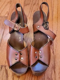 Wooden Heel, Photo Size, Platform Sandals, Vintage 70s, Leather Sandals, Clogs, Brown Leather, Buckle, Sandals