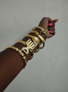 Wholesale set of 5 bracelets. This are adjustable unisex bracelets measuring approximatly 3 inches diameter which is bendable to fit small and large wrists. Brass Bracelet, Unisex Bracelets, Jewelry Wholesale, Brass Jewelry, Wholesale Jewelry, Kenya, Halloween Shopping, Favorite Jewelry, Bangle Bracelets