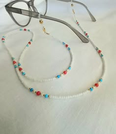 Glasses holder Glasses chain Sunglasses necklace Eyeglasses chain Glasses accessories Gift for her Mothers gift Free shipping Glasses Necklace Holder, Beads On Sunglasses, Glasses Holder Necklace, Diy Necklace Holder, Chain For Glasses, Eyeglass Chain Holders, Beaded Sunglasses, Eyeglass Chains, Eyeglasses Chain