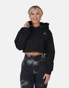 #Color_Black Sportswear Hoodie For Gym, Black Activewear With Drawstring Hood For Gym, Functional Activewear With Drawstring Hood For Workout, Black Activewear With Drawstring Hood For Workout, Functional Sweat-resistant Activewear Hoodie, Black Cropped Hoodie With Drawstring Hood, Functional Sweat-resistant Hoodie For Workout, Running Athleisure Hoodie, Athleisure Running Hoodie