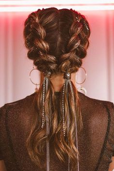 Easy Party Hairstyles, Coachella Hair, Braiding Your Own Hair, Penteado Cabelo Curto, Festival Hair, Skirt Maxi, Short Curly Hair, Party Hairstyles