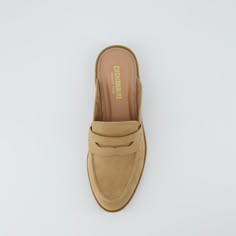 Meet Prescott, a slip-on mule. Featuring a vegan leather upper and a 1.5 inch heel, this slip-on shoe adds the perfect touch of effortless elegance to any look. With memory foam padding, you get comfort and style in one package. Comfy Business Casual Shoes, Mule Shoes For Women, Mules Shoes Outfit Work, Fall Shoes Black, Mule Shoes Outfit, Mules Outfit, Billy Ray, Clothes Fall, Work Fits