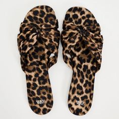 New With Tag Zara S/S 2024 Collection Flat Sandals With Animal Print Fabric. Front Knot Detail. Sole Height: 0.4 Inches (1 Cm) Leopard | 3622/310 Upper 100% Polyester Sole 100% Polyurethane Thermoplastic Insole 100% Polyester Clothing Care Guide: Do Not Wash Do Not Submerge In Water Do Not Use Bleach / Whitener Leather/Patent Leather/Glossy Finish Leather. Clean With A Dry Cotton Cloth. Do Notiron Suede/Nubuck/Split Leather. Clean With A Soft Brush Or Stiff Sponge. Do Not Dry Clean Leather. May Casual Leopard Print Sandals For Spring, Leopard Print Sandals For Summer Vacation, Leopard Print Sandals For Beach In Spring, Trendy Leopard Print Summer Sandals, Summer Sandals With Leopard Print And Flat Heel, Summer Leopard Print Sandals With Round Toe, Leopard Print Synthetic Sandals For The Beach, Leopard Print Synthetic Sandals For Beach, Leopard Print Flat Heel Sandals For Summer