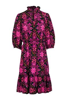 Get ready to make a bold statement with Milly's purple, pink, and green paisley print dress! Featuring a playful ruffle neckline and a style perfect for fall, this dress will have you turning heads. Pair it with some brown booties for a fun and trendy look. Size 6 Made in USA 100% Silk Unlined Button front neckline Ruffle neck trim Elastic stretch waist Bust 40" Waist (un-stretched) 28" Shoulder to hem 41" Sleeve length 18" Milly Dress, Paisley Print Dress, Green Paisley, Brown Booties, Buy Shoes Online, Contemporary Fashion, Touch Up, Creative Fashion, Luxury Fabrics