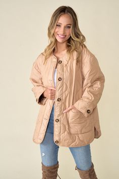 Oversized Quilted Jacket For Workwear, Winter Outerwear With Buttoned Pockets, Trendy Solid Outerwear With Buttoned Pockets, Winter Button-up Outerwear With Buttoned Pockets, Oversized Outerwear With Button Closure For Winter, Trendy Oversized Outerwear With Button Cuffs, Winter Button-up Utility Jacket With Buttoned Pockets, Oversized Button-up Outerwear With Pockets, Oversized Single Breasted Long Coat