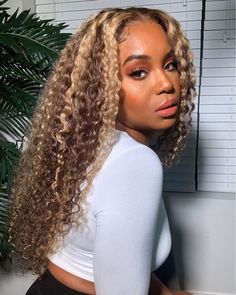 Hair: #4/27 Highlight Mix Color Piano Blonde Deep wave Wig 150% density 24"🌹 Sku: CFW24 #xrsbeautywigs #wigmakeratl #naturalhairline #frontalunits #whatfrontal #wigunits #wigforsale #frontalsewin #lacefrontal #lacefrontwigs #lacemelted #deepwavewigs #curlywigs #newig #firstwig #babyhairstyles #naturalsewin #decaturhairstylist #RealHair #wiglife #atlhairstylists #naturalhairstylesdaily Slicing Highlights, Indian Remy Human Hair, Honey Blonde Highlights, Blonde Curly Hair, Brazilian Remy Hair, Curly Lace Front Wigs, Curly Human Hair Wig, Human Hair Lace Wigs, Hair Lace