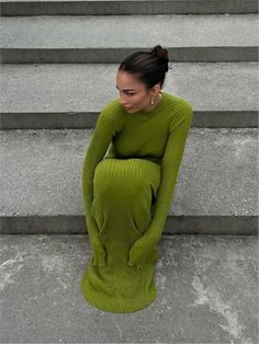 Chic Ribbed Knitted Dress - Elevate Your Winter Wardrobe People Outfits, Guerriero Samurai, Dresses Elegant Long, Tea Party Dress, Office Dresses For Women, Fall Dress Outfit, Quiet Life, Crochet Inspo, Elegant Dresses For Women