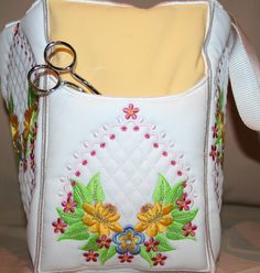 Make your own Tote Bag and enjoy a lot of fun embellish it for yourself or as a gift Available Size 5x7 (130mm x 180mm) Hoop, 6x10 (150mm x 250mm) Hoop Spring Tote Bag, Spring Tote, Tote Bags Sewing, Sewing Bag, Drawstring Backpack, Diaper Bag, Make Your Own, Embellishments, Make Your