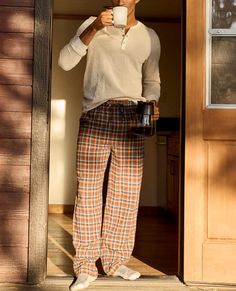 Think flannel pants are all the same? You haven’t met ours. Made with buttery soft brushed organic cotton and outfitted with slash pockets plus a draw-cord waist, you won’t find a pair that suits you better. Comfy Lounge Pants, Comfy Lounge, Flannel Pants, Resale Shops, Dark Roast, Sleep Pants, Toad, Sweater And Shorts, Shirt Sale