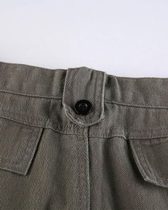 Details: Gray cargo pants with front and side pockets designBottom Length: LongMaterials: 80% Cotton + 20% Polyester Straight Leg Cargo Pants With Pockets For Spring, Wide Leg Bottoms With Flap Pockets For Spring, Wide Leg Cargo Jeans With Multiple Pockets For Summer, Wide Leg Pants With Flap Pockets For Spring, Spring Wide Leg Cargo Jeans With Pockets, Utility Cotton Pants With Pockets, Utility Wide-leg Bottoms With Flap Pockets, Baggy High Waist Parachute Pants With Patch Pockets, Baggy Cargo Jeans With Pockets