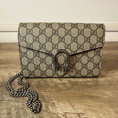 Great Condition, Purchased In 2020, Don’t Buy It Brand New For $1700+ Buy It From Me Instead! Luxury Rectangular Wallet On Chain For Daily Use, Silver Gucci Bag With Chain Strap, Formal Silver Gucci Shoulder Bag, Luxury Gucci Rectangular Clutch, Gucci Gold Wallet On Chain With Chain Strap, Luxury Clutch With Silver-tone Hardware, Designer Wallet On Chain With Branded Hardware, Luxury Wallet On Chain For Daily Use, Gucci Gold Wallet On Chain For Everyday Use