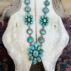 South Western Jewelry, Jewelry Goals, Turquoise Heart Ring, Turquoise Stone Jewelry, Silver Squash Blossom Necklace, Silver Smithing, Concert Wear, Turquoise Statement Necklace, Pretty Jewelry Necklaces