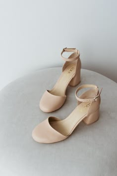 Ivory Leather Women Shoes with Low Block Heels, Women Classic Sandals with Closed Round Toe and Ankle Strap Nude Shoes Wedding Guest, Formal Closed Shoes Women, Close Toed Shoes With Dress, Church Shoes For Teens, Bridal Shoes Round Toe, Boho Wedding Shoes Bridesmaid, Cute Shoes Formal, Casual Comfortable Shoes For Women, Jr Bridesmaid Shoes