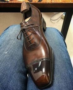 Mens Formal Outfits, Chukka Shoes, Wingtip Boots, Gentleman Outfit, Cap Toe Shoes, Jodhpur Boots, Wingtip Shoes, Up Party, High Ankle Boots