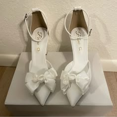 Nwt And Box. Bridal Block Heel With Satin Bow On Closed Toe. Never Worn. Size 8, With 8cm Heel. Bridal Shoes With Bow - D'orsay Ankle Strap Heels - Block Heel - White Shoes For Bride - Women's Wedding Shoes - Pelino Sandals “Celia" White Fairy Heels, Wedding Shoes Fairytale, Korean Wedding Shoes, Wedding Heels Bow, Elegant White Block Heels, Wedding Kitten Heels, White And Black Heels, Cute White Heels, Pretty Wedding Shoes