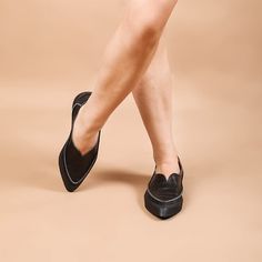 Color: Black/WhiteMaterial: Top Cow Leather Lining: Genuine LeatherInsole: Genuine LeatherSole: RubberHeels: 2.7 cm/1.06"Weight: 0.26kg Each Shoes (measured size 8.5) Fit: Medium to Wide, Runs Normal.Origin: Made in China Production Time: About 7-10 days (Any exceptional case will email you, Please pay attention to your email left) Shipping Time: Free Shipping To most locations, delivery time is approximately 5-15 days; We have paid FedEx Option, to most locations, delivery time is approximately Black Loafers With Textured Sole For Summer, Witch Style, Top Cow, Oxford Boots, Flat Loafers, Witch Fashion, Buckle Ankle Boots, Ballerina Shoes, Western Cowboy Boots