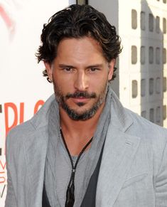 Joe Manganiello Mens Wavy Haircuts, Finger Wave Hairstyle, Beehive Hairstyle, Wave Hairstyle, Wedge Hairstyles, Fashion Outfits For Men, Waves Hairstyle, Finger Wave, Bouffant Hair