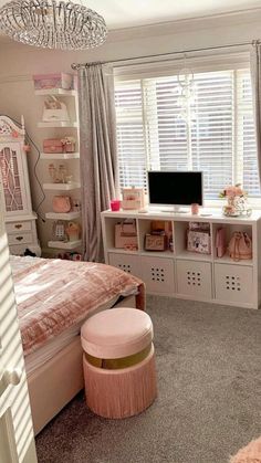 Room Ideas For Nine Year Olds, Girls Bedroom Ideas Age 8-10, Teen Bedroom Storage, Small Girls Bedrooms, Girls Bedroom Storage, Silver Eyeliner, Photography Bedroom, Bedroom Photography, Decorations Bedroom