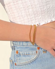 Our Curb chain bracelet is the perfect minimalist everyday gold bracelet. Meant for everyday wear and great for people with sensitive skin. Also an affordable alternative to solid 18k gold because this necklace is waterproof and tarnish resistant. Hypoallergenic Stainless Steel with thick layer of 18k gold PVD coating. BUY 2, GET 1 FREE. Coupon applied at checkout. - 18k gold plated- Bracelet length: 6.5 inch with 2 inch extension- Bracelet width available in 3mm / 6.3mm / 8mm- Waterproof / Tarn Pvd Coating, Hari Valentine, Snake Chain Bracelets, Gold Plated Bracelets, Cuban Link Chain, Steel Jewelry, Curb Chain, Stainless Steel Jewelry, Snake Chain