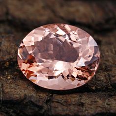 Discover morganite, a gem symbolizing compassion and promise, romance and love. That radiates with a gentle pink hue.

#Latelita #Independentdesigner⁠ ⁠ ⁠
⁠
#Jewellerydesign #Jewelleryaddict #Jewellerylover #Fashion #Giftsforher #Britishdesigner #Statementjewelery #Gemstonemagic #Morganite #Perfectinpink #Junebirthstone Morganite Engagement Ring, Vs Diamond, New Blog Post