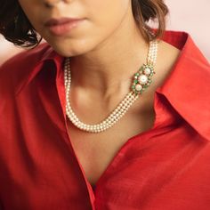 Gold(14K) : 8.94g Diamonds : (VS clarity & H-I colour) : (Brilliant cut ) : 0.04ct Champagne Diamond : 1.70ct Gemstone : Emeralds : 1.78ct Cultured Pearls : 139.54ct Elegant Emerald Necklace In Diamond White, Elegant Emerald Diamond Necklace With Brilliant Cut, Elegant Brilliant Cut Emerald Necklace For Anniversary, Elegant White Gold Emerald Necklace With Jewels, Elegant White Gold Emerald Necklace, Elegant Emerald Necklace For Formal Occasion, Elegant Emerald Necklace In Yellow Gold With Jewels, Elegant Hand Set Emerald Diamond Necklace, Elegant Hand-set Emerald Diamond Necklace