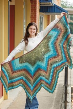 fast working crochet pattern Half Circle Crochet Shawl Diagram, Virus Granny Shawl Pattern Free, Half Circle Crochet Shawl Pattern, Dotted Rays Shawl, 2 Skein Crochet Shawl, Yarn Cake Shawl, One Skein Shawl Crochet Free Pattern, Boho Crochet Triangle Shawl Pattern Free, Circle Shawl Pattern